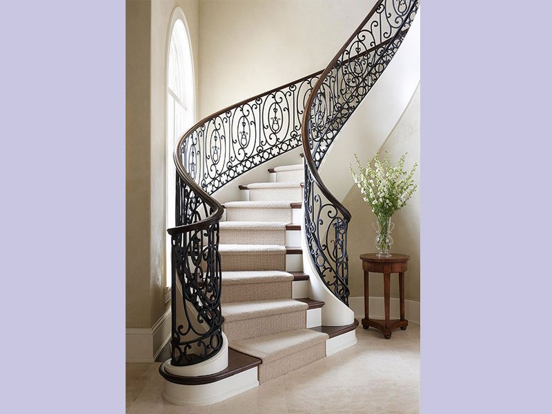 Cầu thang sắt tô điểm lên phong cách nhà đẹp dành cho bạn